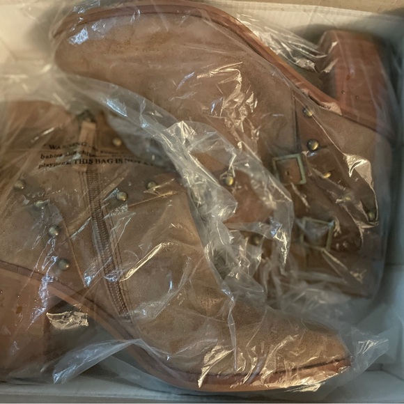 Nicole Suede Leather Boots 8.5 NIB - Picture 4 of 4